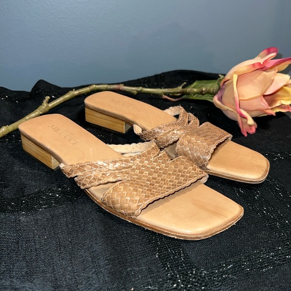 Sesto Meucci Tan 100% Italian Leather Size 8 Sandals - Picture 1 of 14